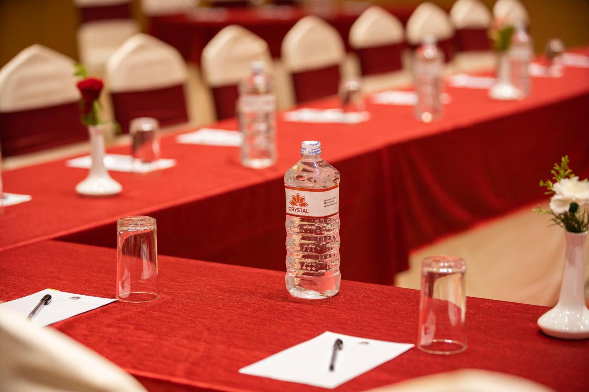 Hotel Crystal Pashupati カトマンズ エクステリア 写真